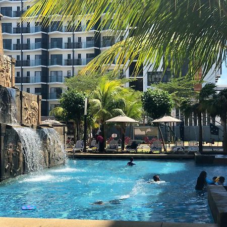 Swiss Garden Residence Pool Sea View Beach Resort Luxury Apartment & Family Suite Kuantan Buitenkant foto