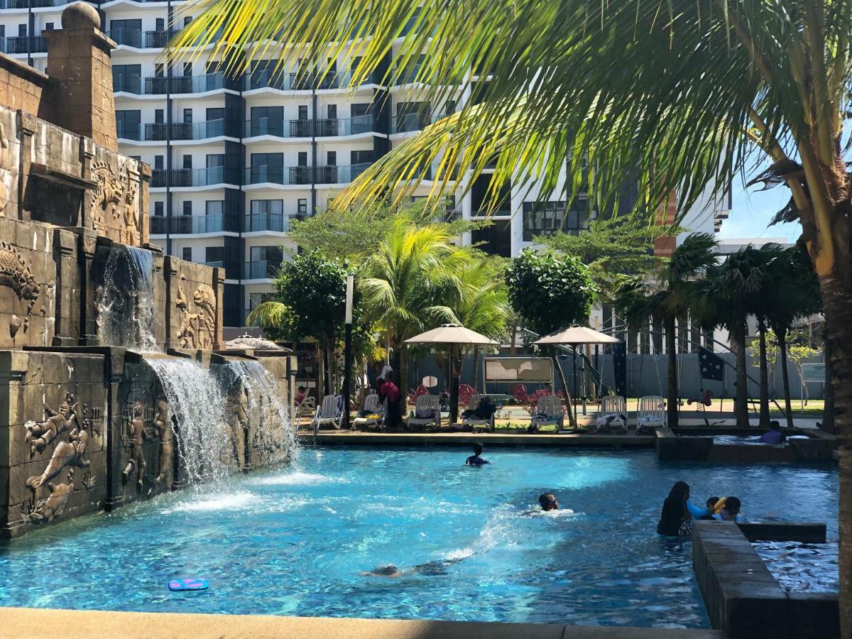 Swiss Garden Residence Pool Sea View Beach Resort Luxury Apartment & Family Suite Kuantan Buitenkant foto